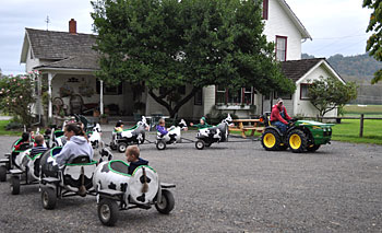 School educational field trips can also be fun, at Bob's Corn Maze and Pumpkin Patch in Snohomish, Washington, N.E. of Seattle